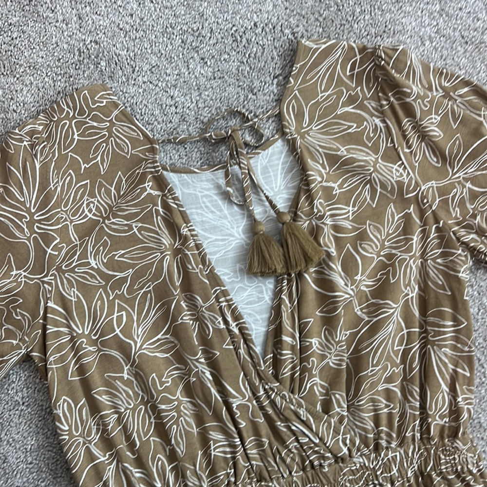 LOFT Beach Leafed Tie Back Romper - Picture 9 of 10